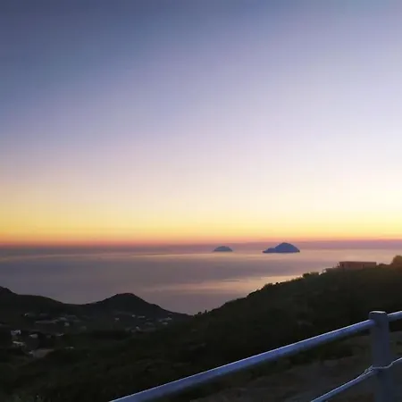 Casa Al Tramonto...sunset Lovers Retreat * Città di Lipari